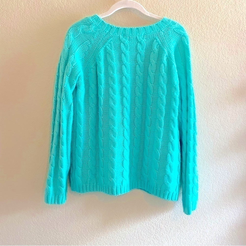 FOREVER 21 mint green sweater